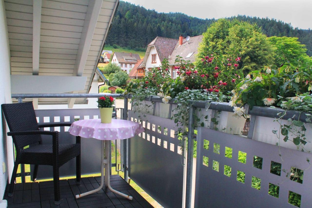 Gaestehaus Ursula Hotel Hornberg Bagian luar foto